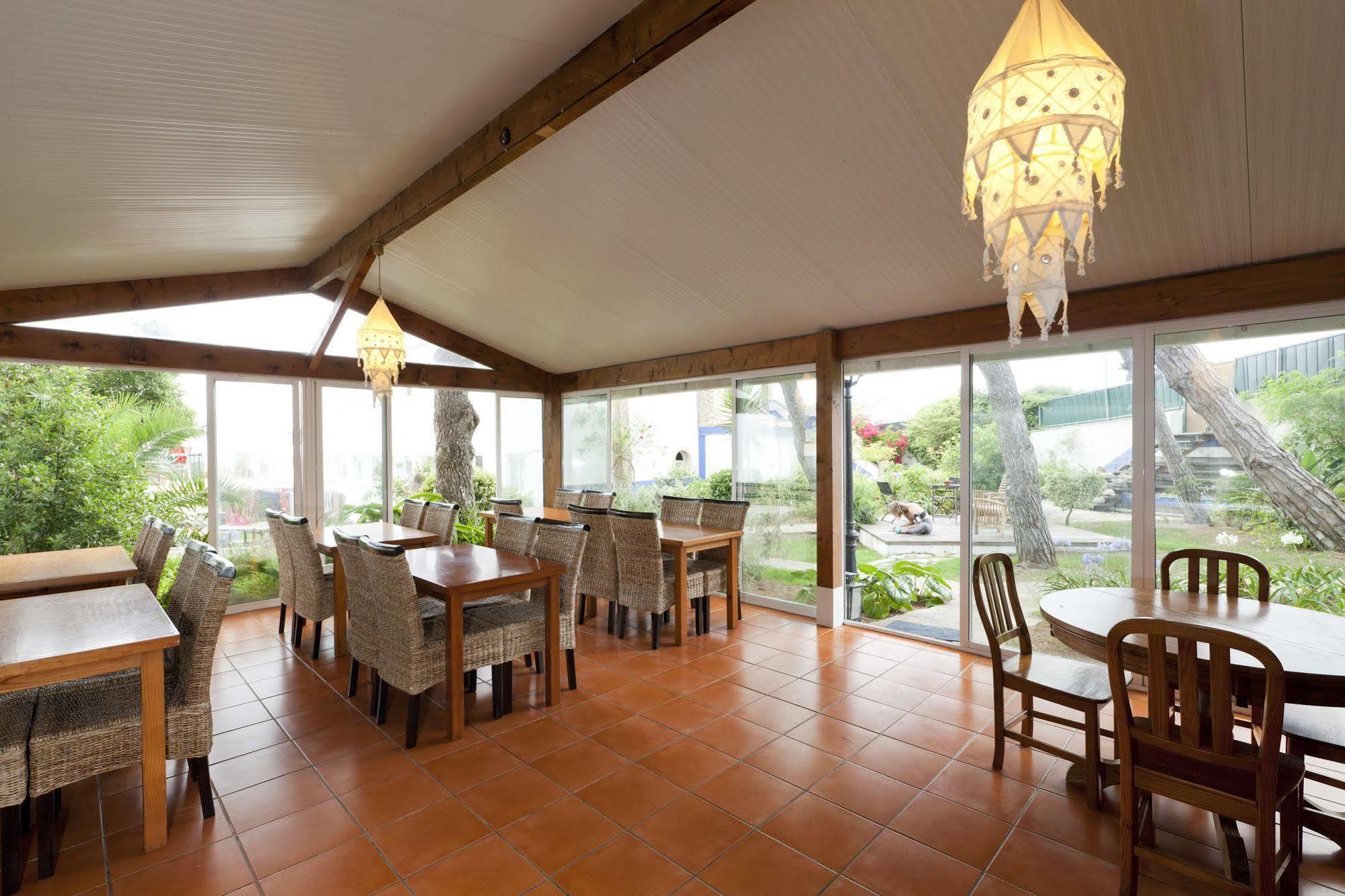 Amar Hostel & Suites Ericeira Exterior photo