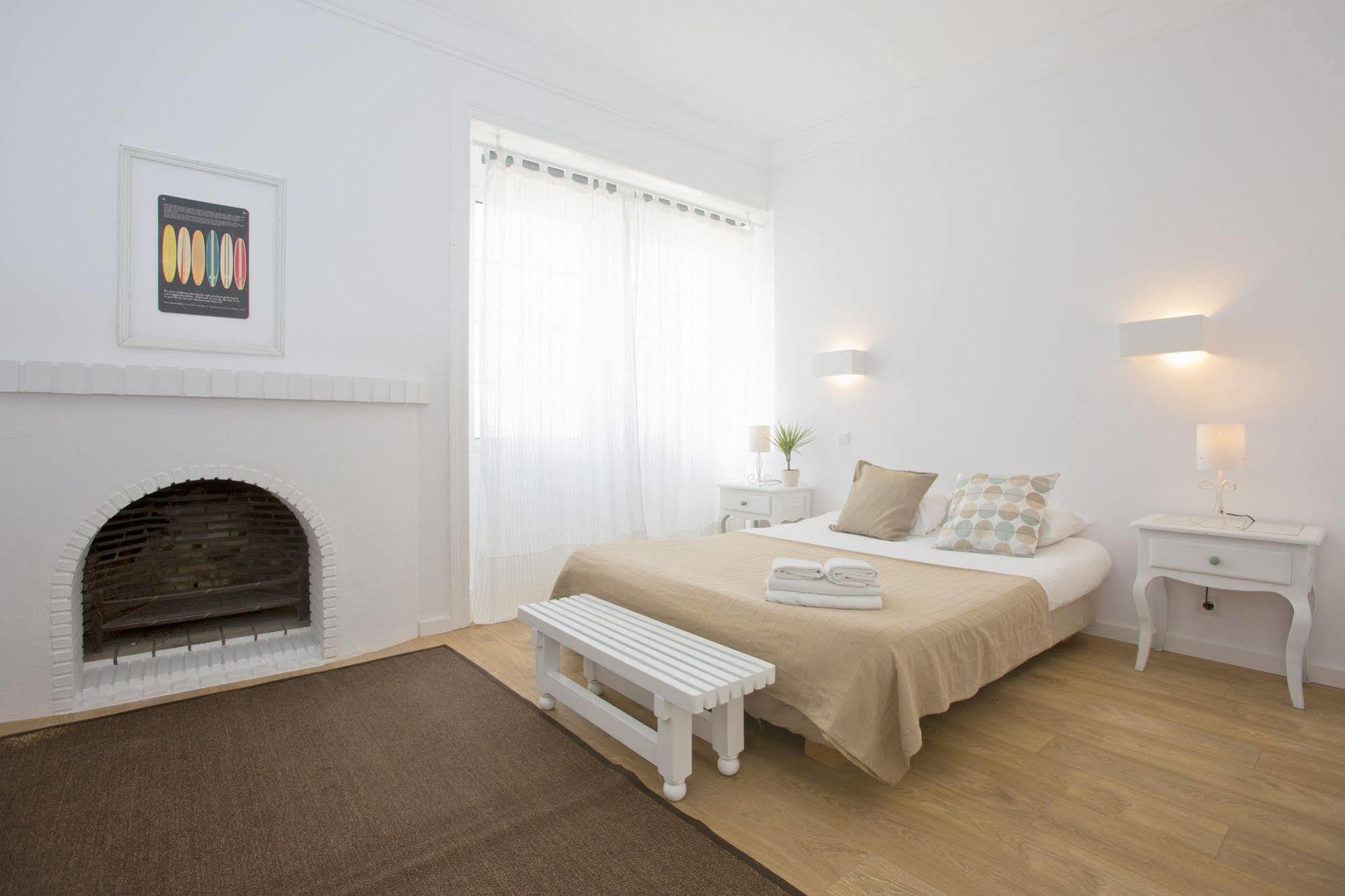 Amar Hostel & Suites Ericeira Exterior photo