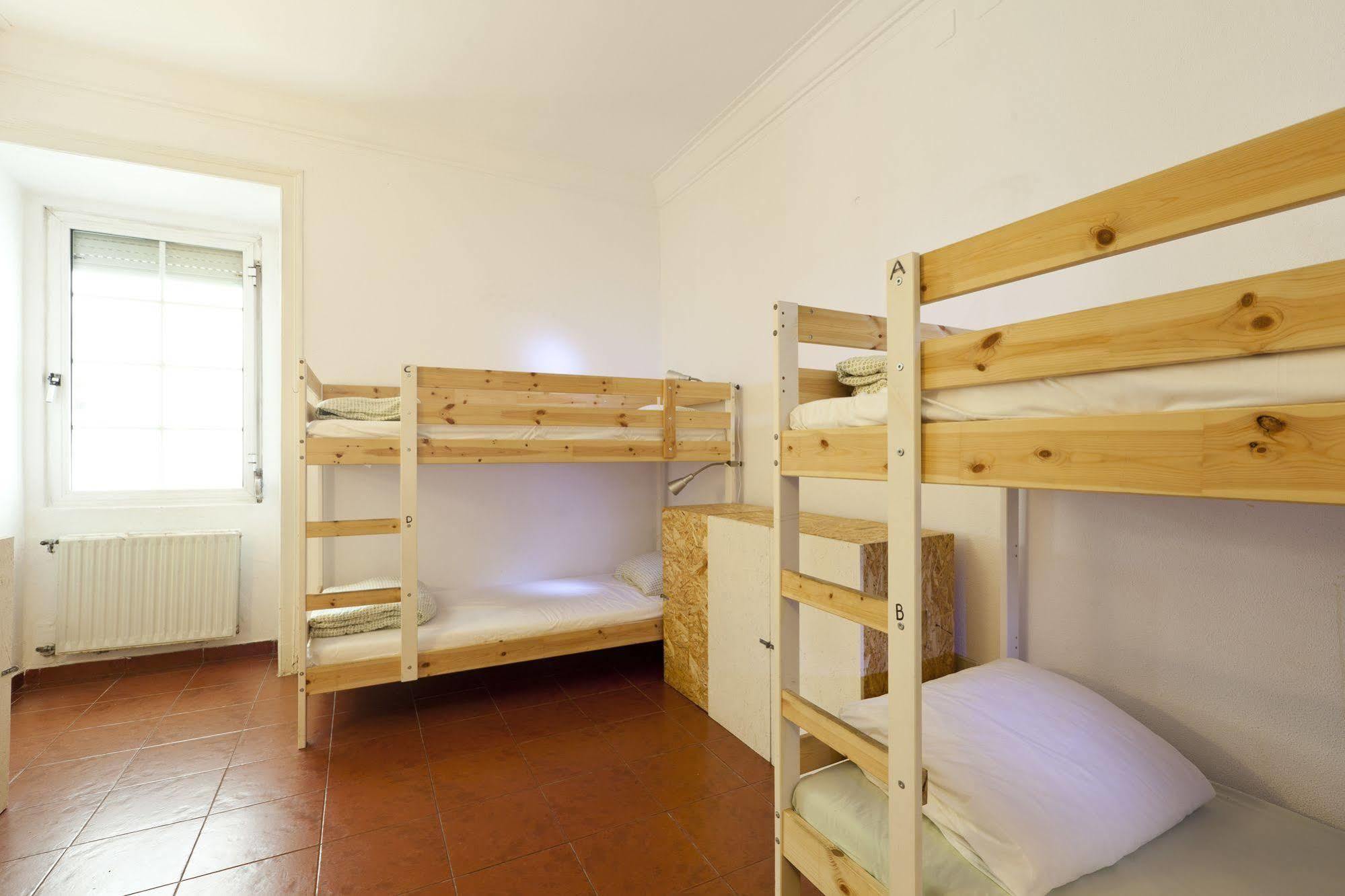 Amar Hostel & Suites Ericeira Exterior photo