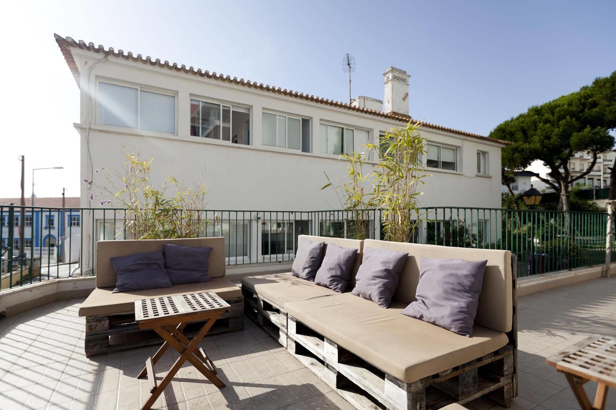 Amar Hostel & Suites Ericeira Exterior photo